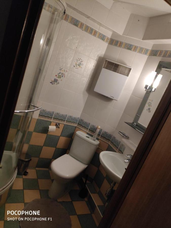 Ochota Forest Guest House วอร์ซอ ห้อง รูปภาพ